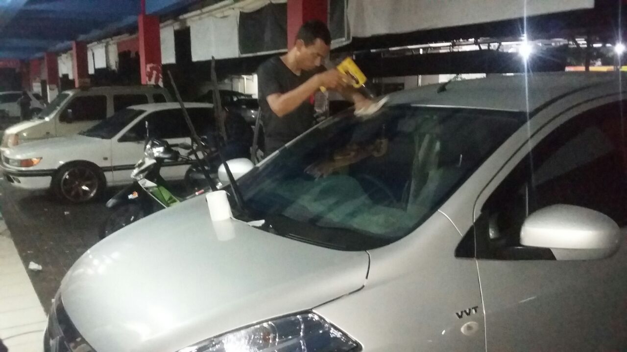 Toko Kaca Film Purwokerto Jawa Tengah